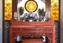 Phong thủy bàn thờ có kiêng đồ kim loại không?