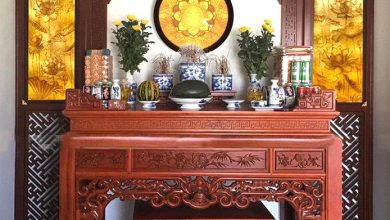 Phong thủy bàn thờ có kiêng đồ kim loại không?