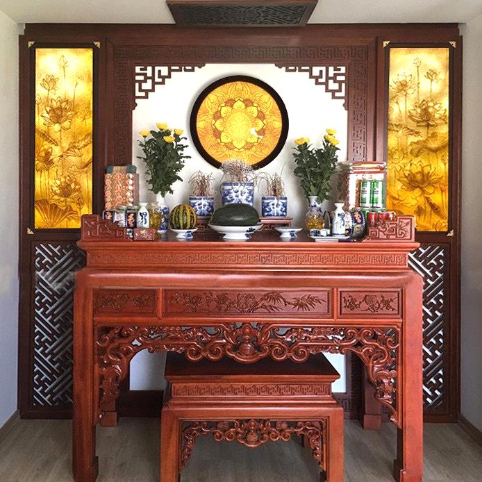 Phong thủy bàn thờ có kiêng đồ kim loại không?