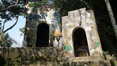 Tứ Đền - Một khu đền linh thiêng