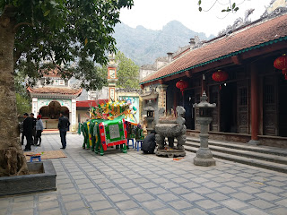 Thanh đồng làm gì để vẹn đường tu